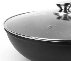 Swiss Pro+ - Marmeren Wokpan - Ø 32 Cm - Geschikt Voor Alle Warmtebronnen -Keukenbenodigdheden Winkel 1200x1038