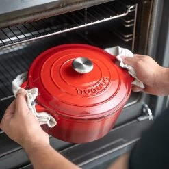 Nuovva Gietijzeren Braadpan Antiaanbaklaag Met Deksel - Sudderpan Rood - Rond - Ø24 Cm - 4.7 Liter - 100% PFAS & PFOA Vrij - Geschikt Voor Alle Warmtebronnen - Elektrisch - Gas - Halogeen - Inductie - Keramisch -Keukenbenodigdheden Winkel 1200x1200 481