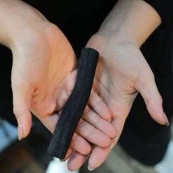 Black + Blum Binchotan Active Charcoal For Eau Good Water Bottles 4-pack -Keukenbenodigdheden Winkel 1200x1200 613