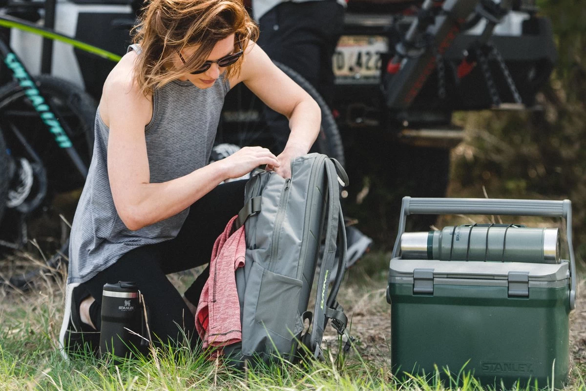 Stanley The Legendary Classic Bottle 1,40L - Thermosfles - Hammertone Green 4 Stanley The Legendary Classic Bottle 1,40L - Thermosfles - Hammertone Green - Afbeelding 4