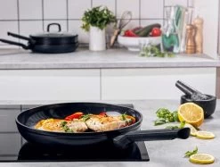 BK Easy Induction Ceramic Koekenpan - Ø28 Cm - PFAS-vrij 18 BK Easy Induction Ceramic Koekenpan - Ø28 Cm - PFAS-vrij -Keukenbenodigdheden Winkel 1200x907 1