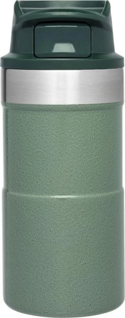 Stanley The Trigger-Action Travel Mug 0,25L - Thermosfles - Hammertone Green -Keukenbenodigdheden Winkel 471x1200 1