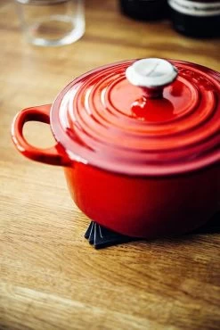 Le Creuset Signature Braadpan - 4,2 L - 24 Cm - Kersenrood -Keukenbenodigdheden Winkel 801x1200 1