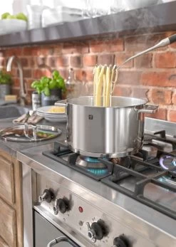 Zwilling Passion - Pannenset - 5-Delig 18 Zwilling Passion - Pannenset - 5-Delig -Keukenbenodigdheden Winkel 853x1200