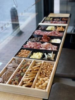 Sjoelbak - Borrelsjoelbak - Hapjesplank - Borrelplank - Mini Sjoelbak 120 Cm Met Zwarte Bakjes - Kleine Sjoelbakken -Keukenbenodigdheden Winkel 899x1200 12