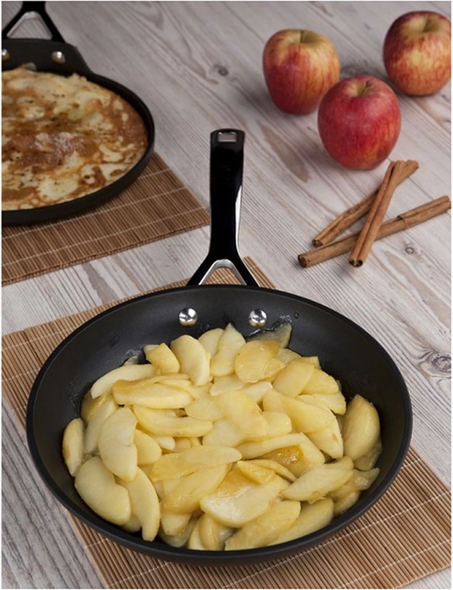Le Creuset Koekenpan Les Forgées TNS - ø 28 Cm - Standaard Anti-aanbaklaag 6 Le Creuset Koekenpan Les Forgées TNS - ø 28 Cm - Standaard Anti-aanbaklaag - Afbeelding 6